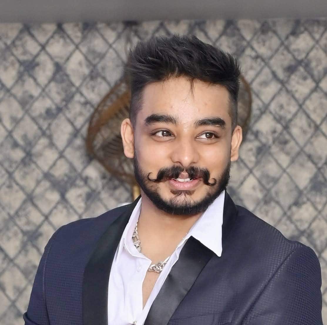 Profile picture of Driviz Kumar
