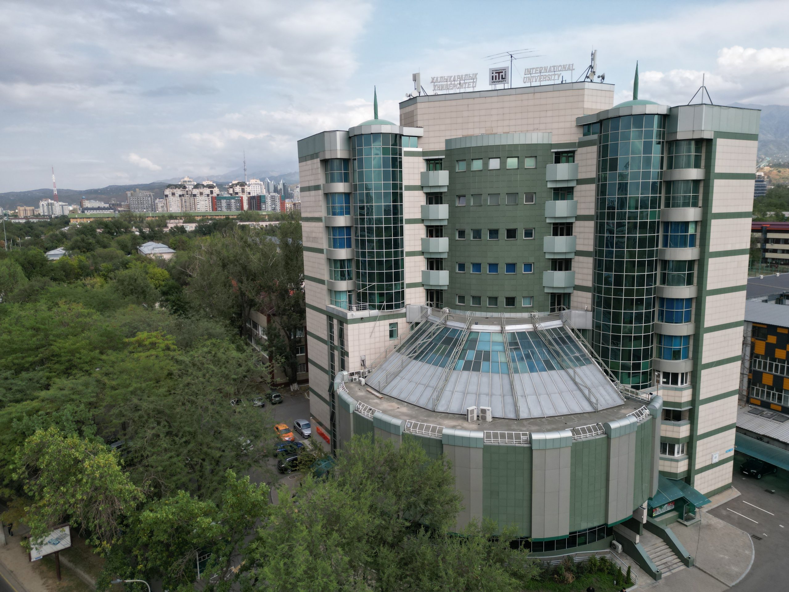 Oracle Academy, StrategEast, and new member International Information Technology University (IITU), work together to advance Kazakhstan’s digital transformation