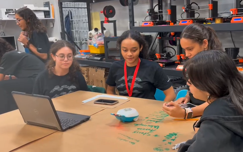 Programming the Finch robot