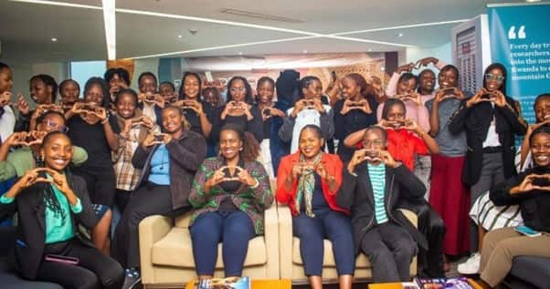 Oracle Volunteers join Oracle Academy in Kenya