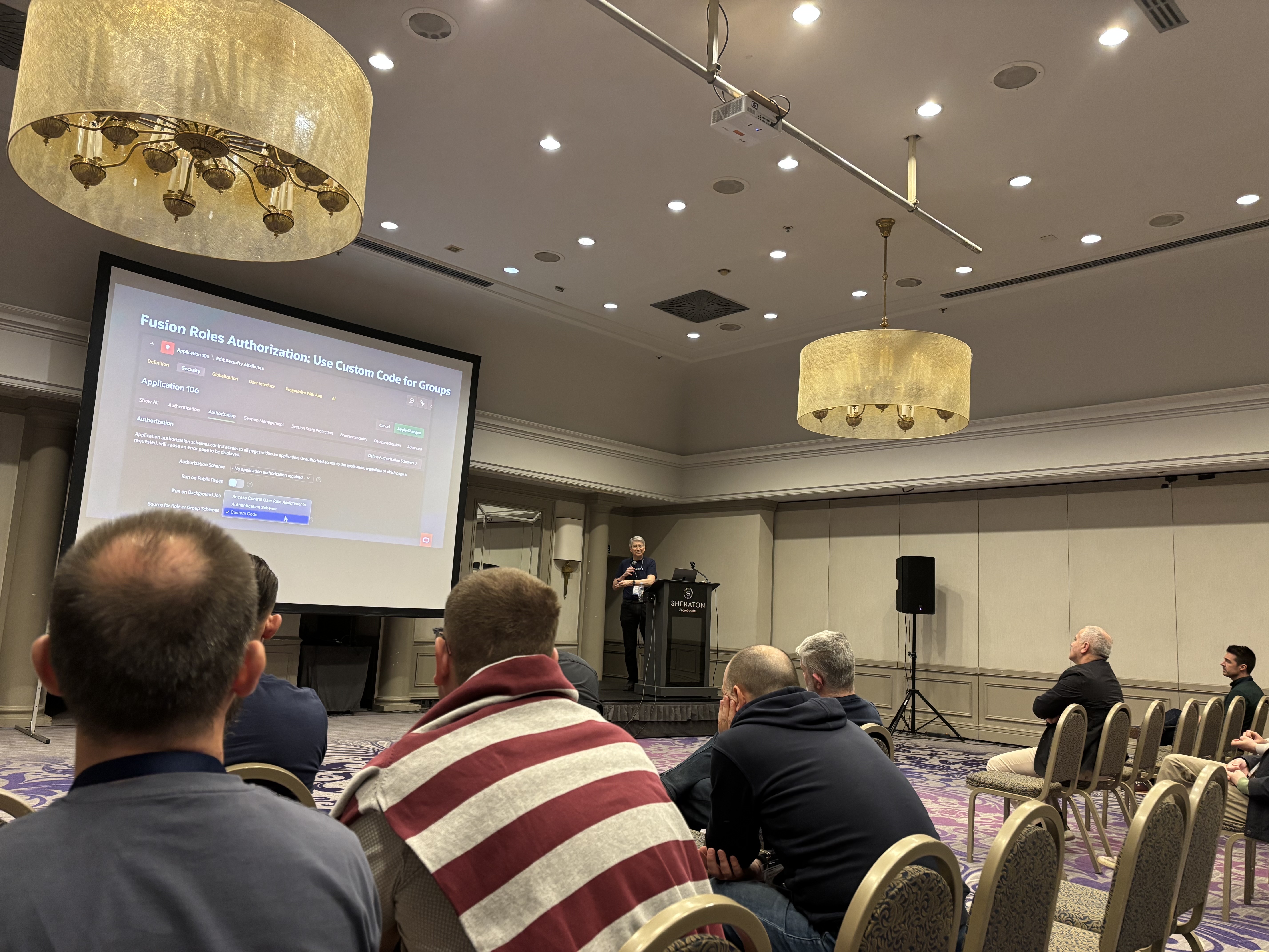 Steve Muench presenting New JSON, Workflow, and Fusion Apps Features in APEX 24.2