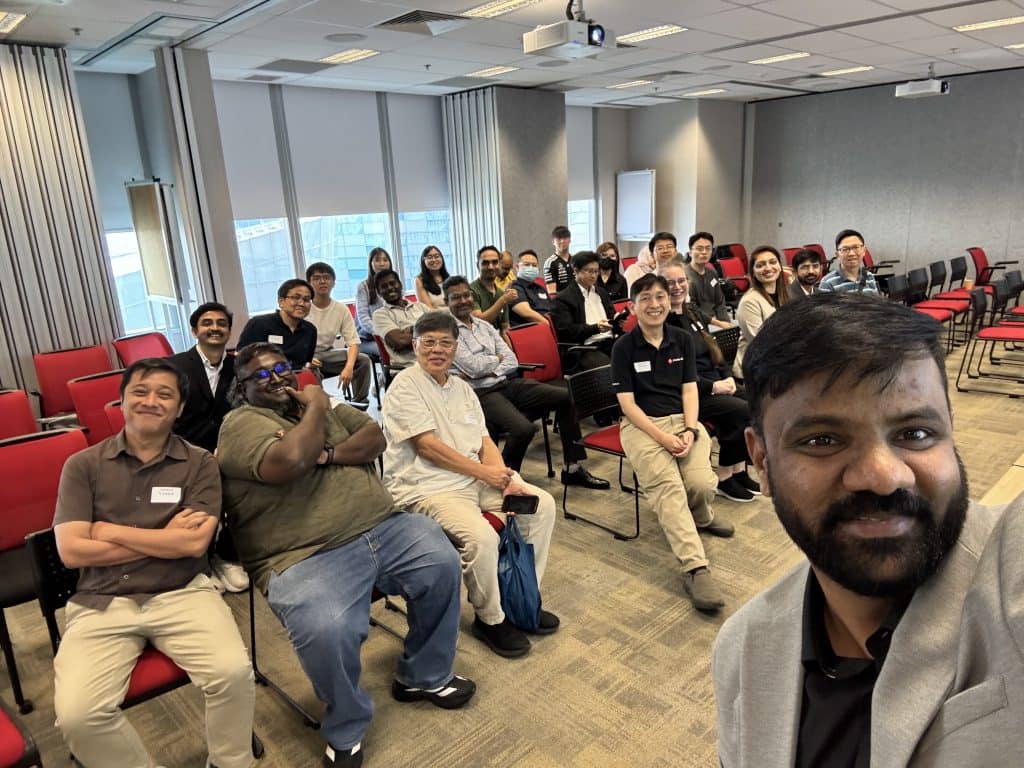 Singapore: attendees and the APEX team at Oracle Singapore