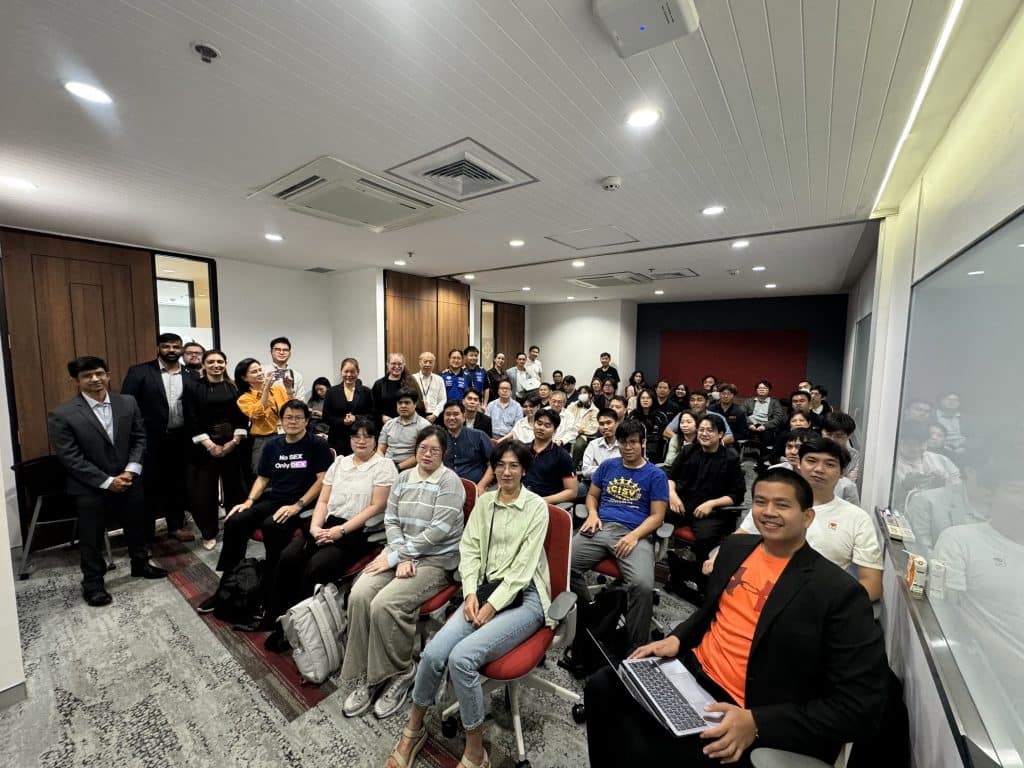 Bangkok: the closing audience at Oracle Bangkok.