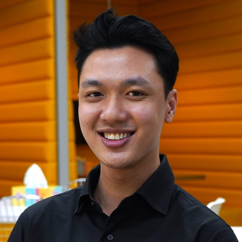 Yan Wen, development apprentice