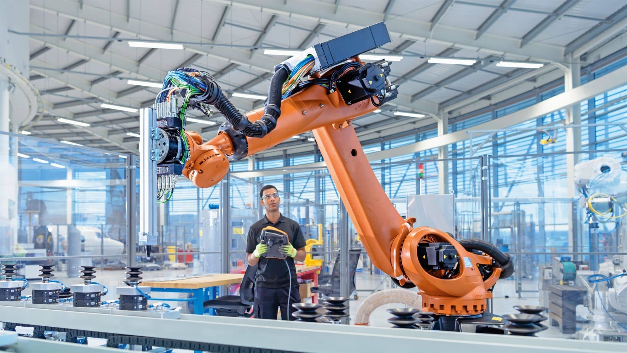 Beyond the ERP Boundary: How Inventify Extends Oracle’s Power Across the MedTech Channel