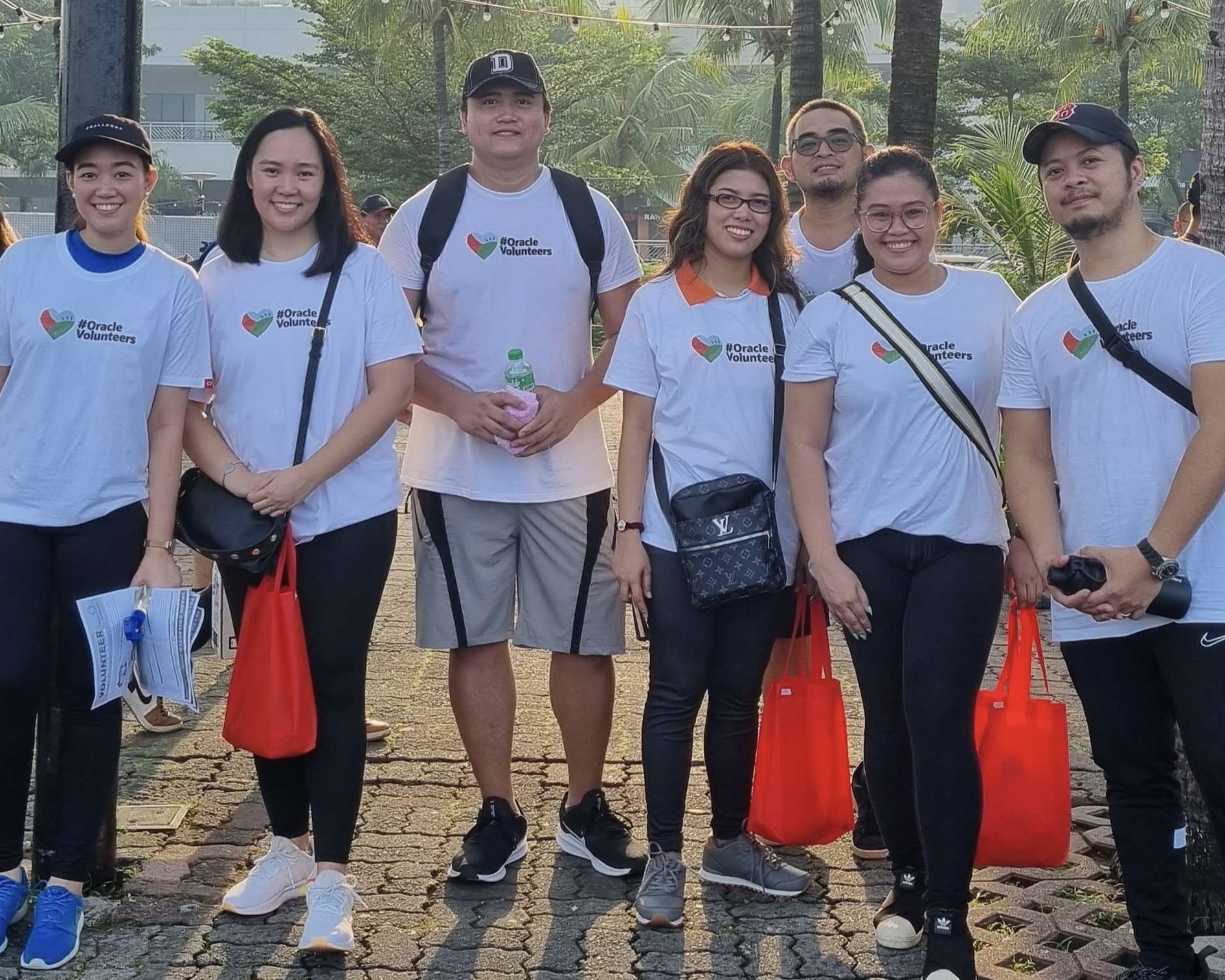 Jaycee and Oracle Volunteers
