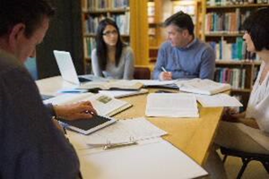 Observability Insights: Optimizing Database Fleet Capacity Planning and Strategic Performance Management with OCI Ops Insights