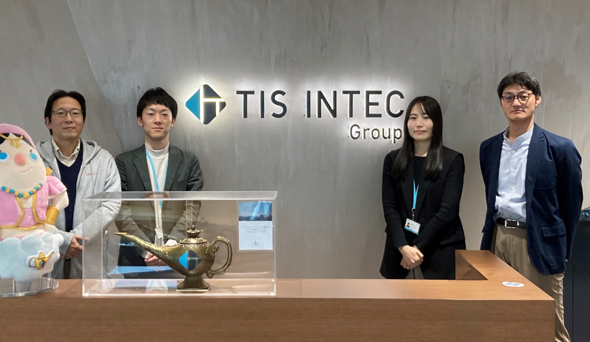 様々なOCIプロジェクトを確かな技術で支える：今宮様、安積様、島田様、松本様：OPNエンジニアスポットライト