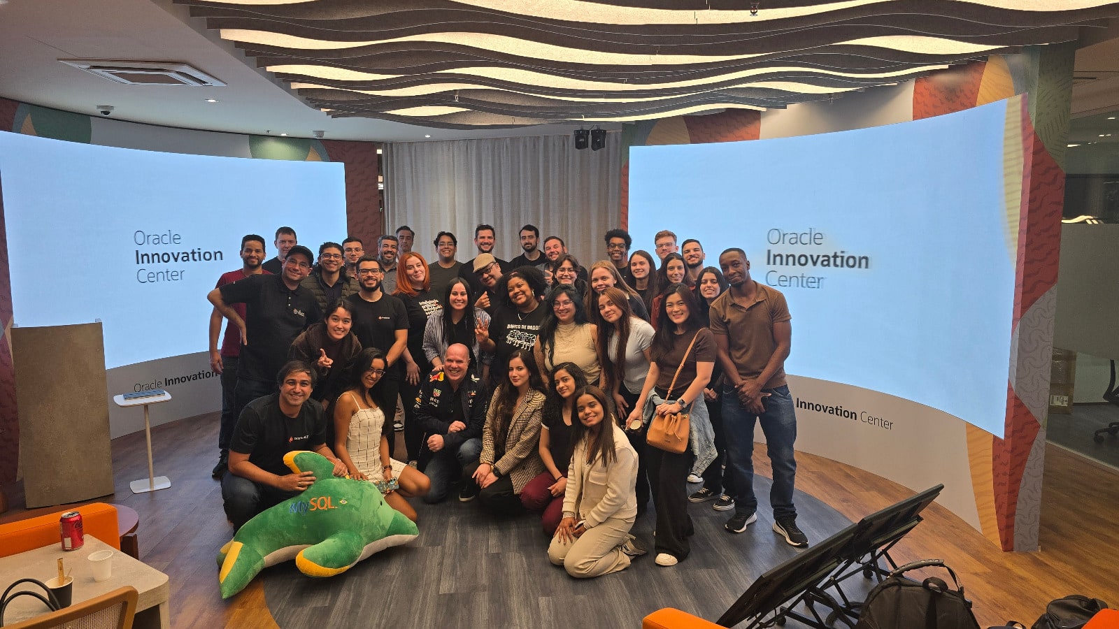 Conheça as pessoas que fortalecem as comunidades do Innovators Club
