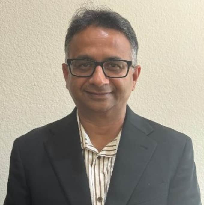 Praveen Morusupalli, Pre-built Leader