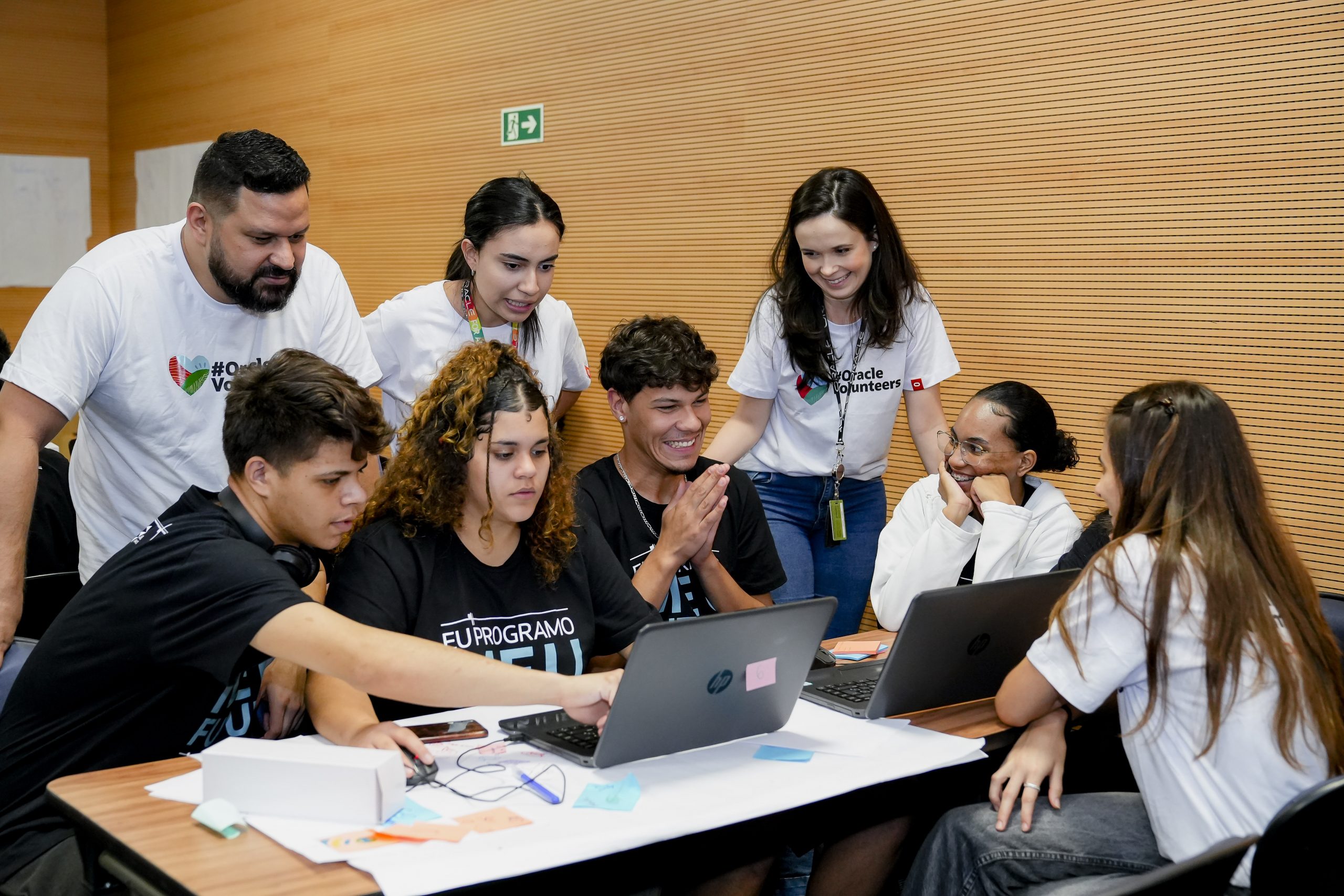 Oracle Education Foundation’s Discover Data class reveals the power of empathy to solve for the future