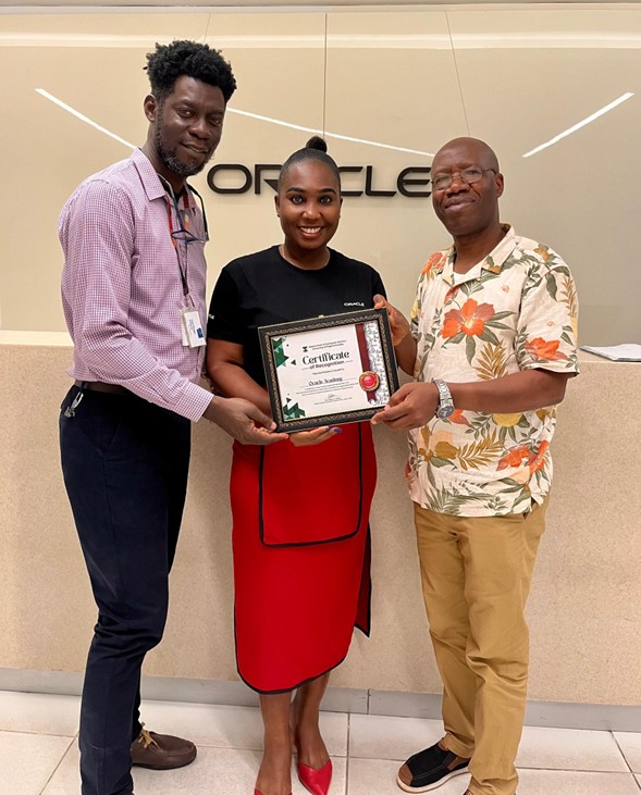 Oracle Academy showcases the power of data visualization and honored with recognition at the first International Conference on Data-Driven Innovations and Applications, University of Nigeria, Nsukka