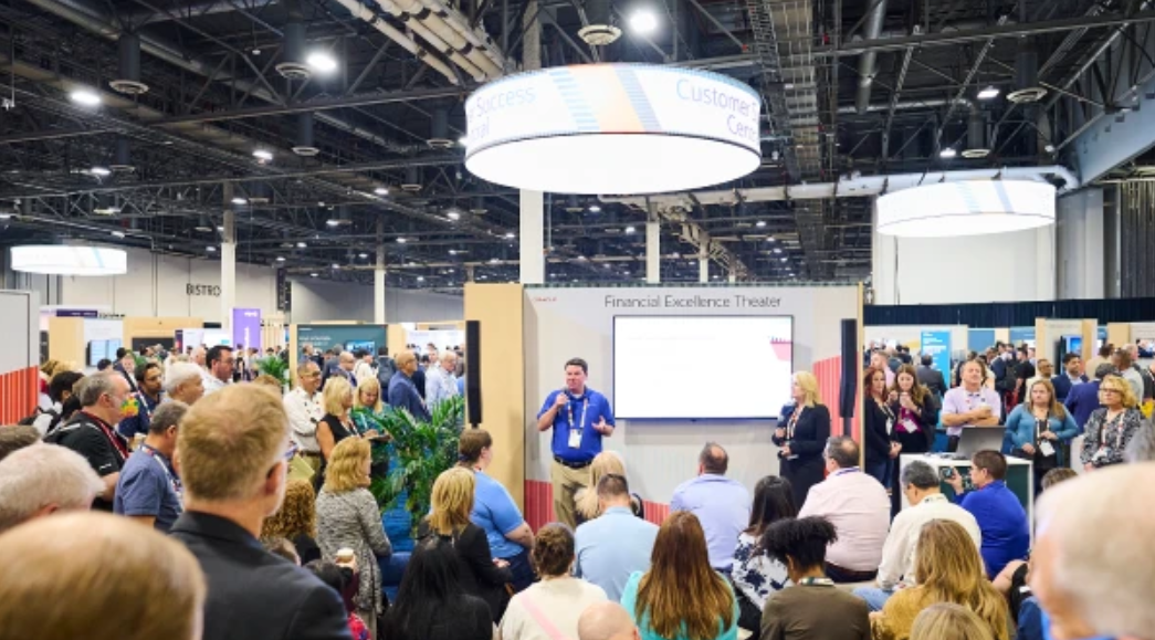 Photo of session from OCW24