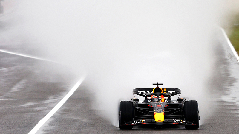 Oracle Red Bull Racing's Max Verstappen wins in Japan