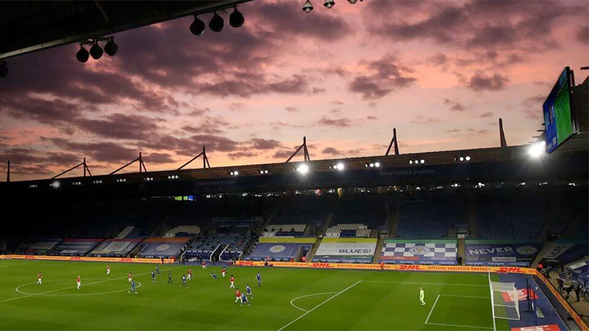 English Premier League stadium game