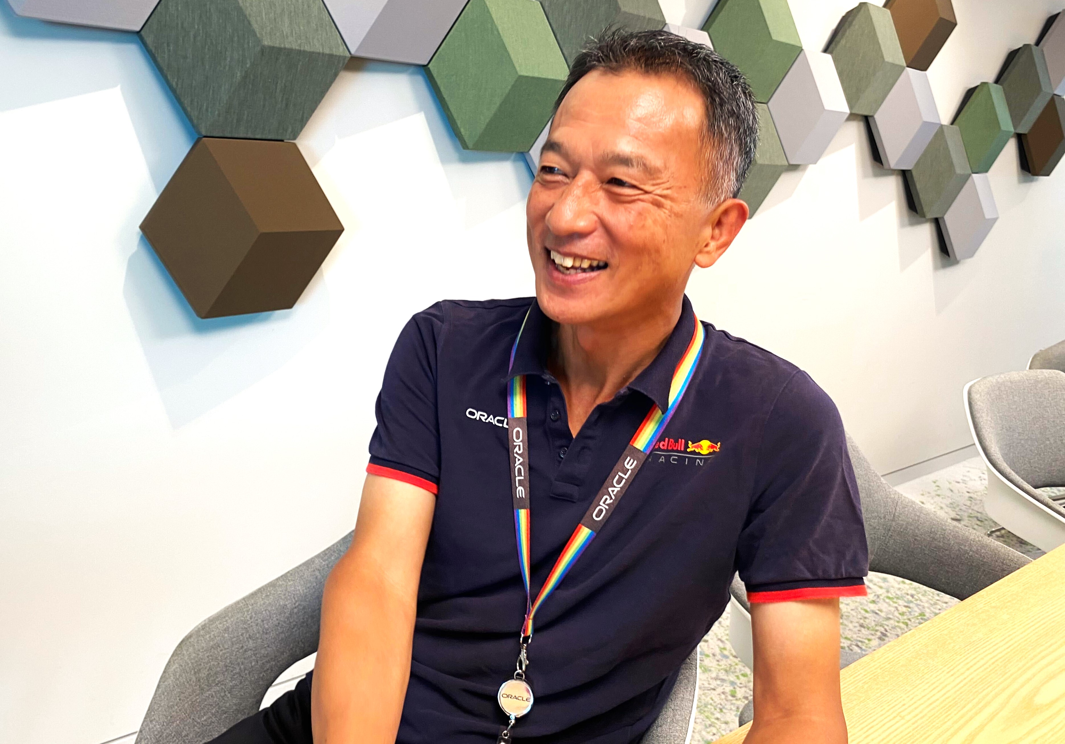 武藤さん笑顔で語る