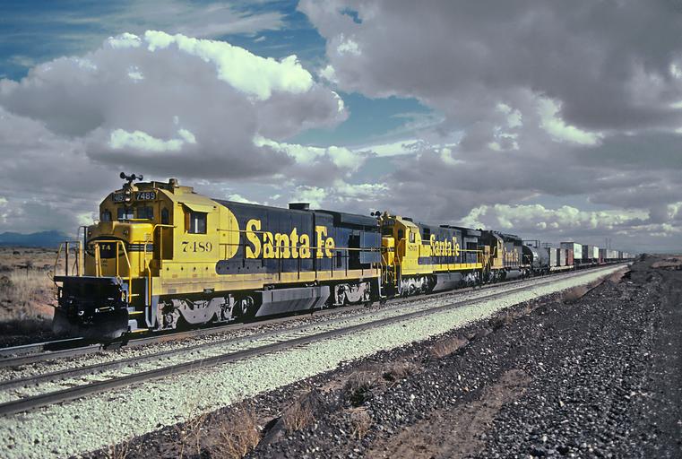 Live storage migration