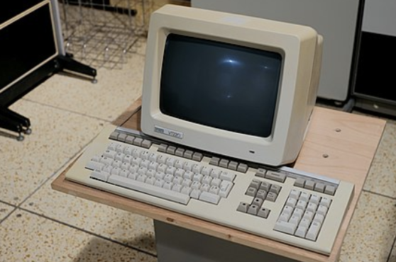 VT-200 green screen dumb terminal